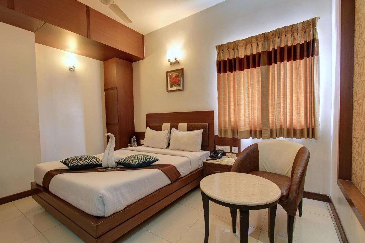 Hotel Prince Gardens Coimbatore Exterior foto