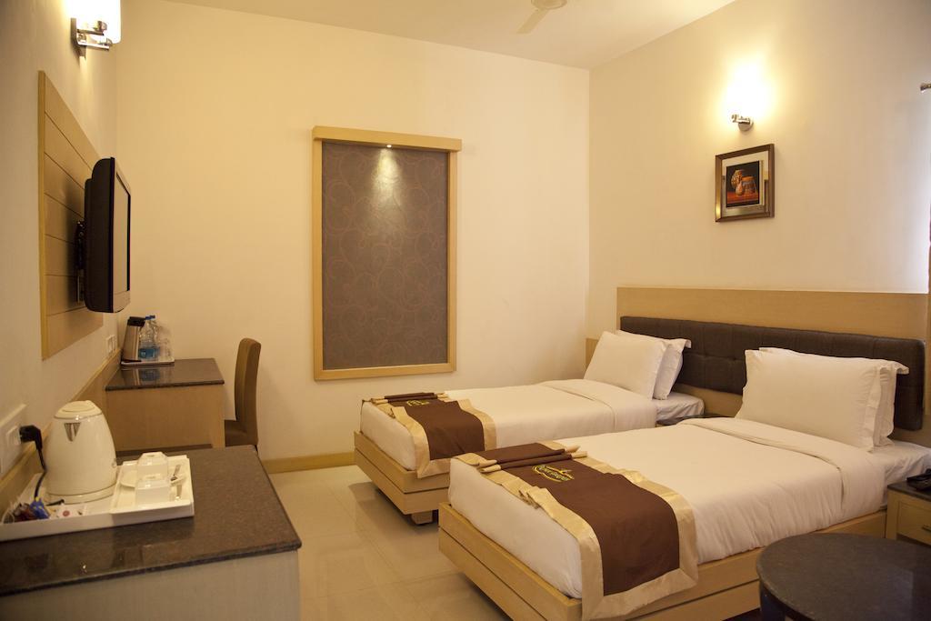 Hotel Prince Gardens Coimbatore Exterior foto