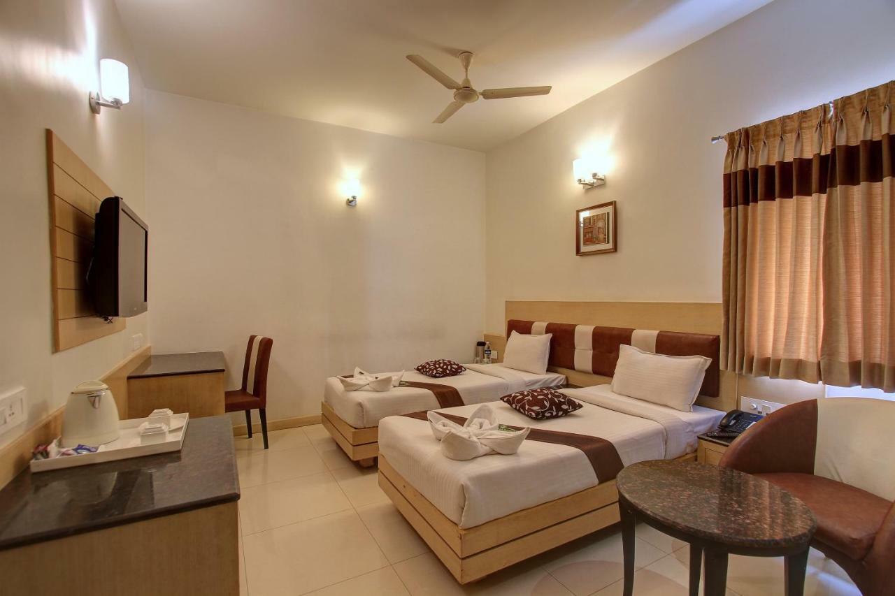Hotel Prince Gardens Coimbatore Exterior foto